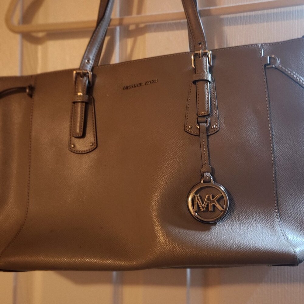Michael kors laptop bag
